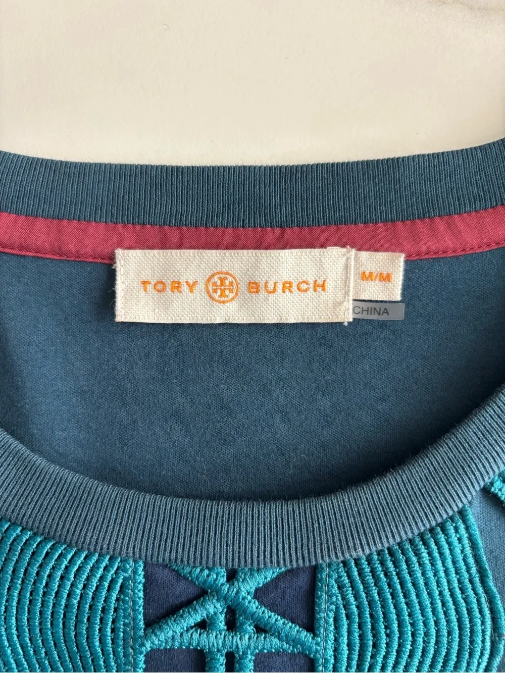 Tori Burch Color block Embroidered Detail Tee Blue & Burgundy Sz M
